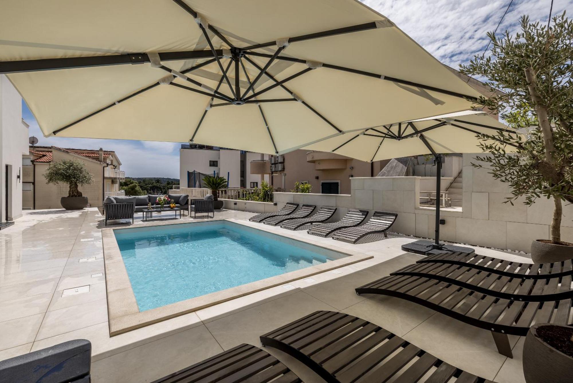 Apartment Sara Трогир Экстерьер фото